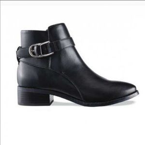 DOLCETTA ALICE BLACK ANKLE BOOT BY DOLCE VITA